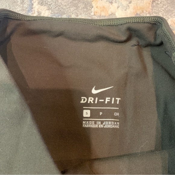Nike Olive High-Waisted Leggings (Capri) - Picture 2 of 4